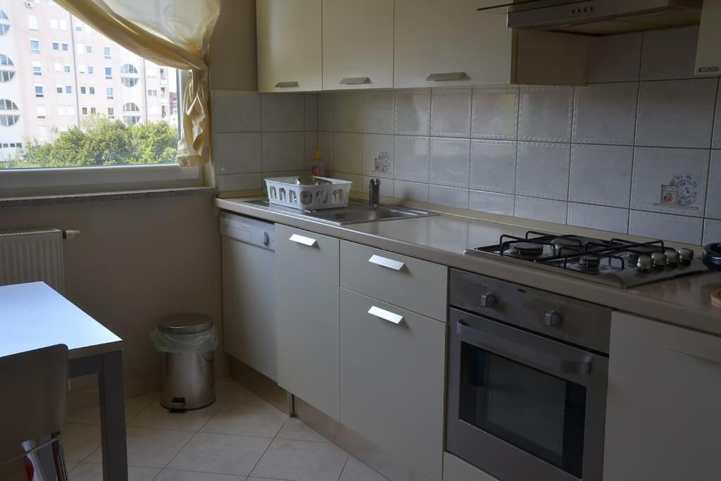 Apartman Ana Pula - Calm, Free Parking, Close To Center Ngoại thất bức ảnh